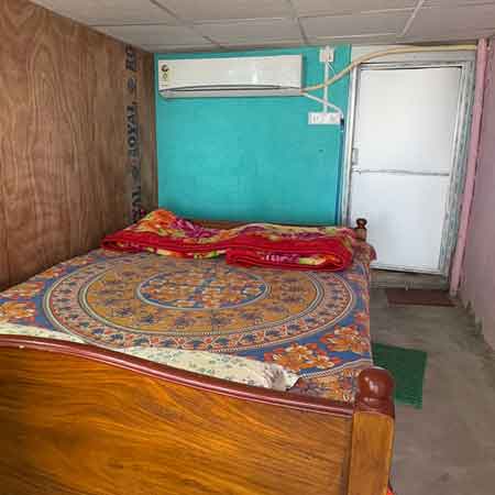 AC Room (Fooding+Lodging)
